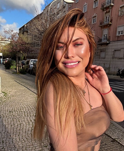 ACOMPANHANTES TRAVESTIS